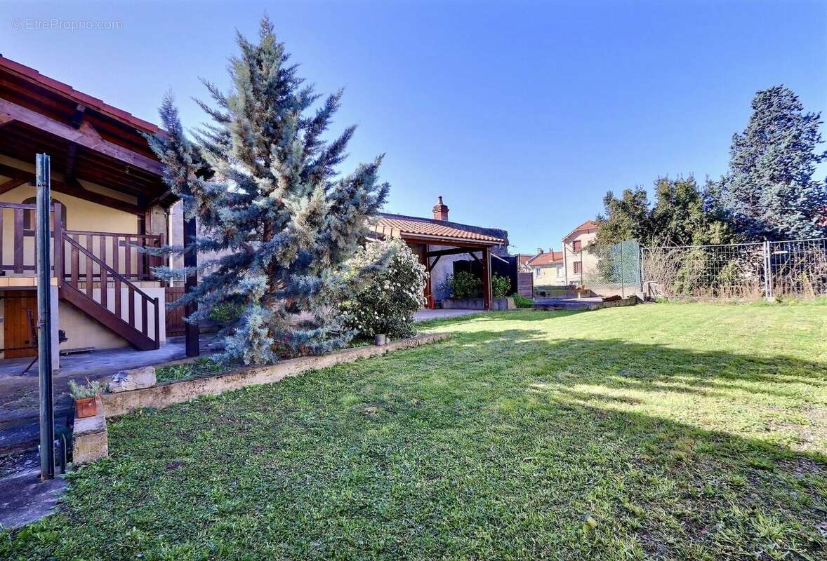 Maison à CLERMONT-FERRAND