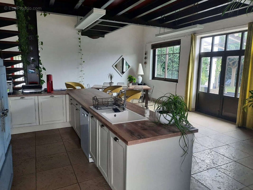 Maison à L&#039;ISLE-SUR-LA-SORGUE