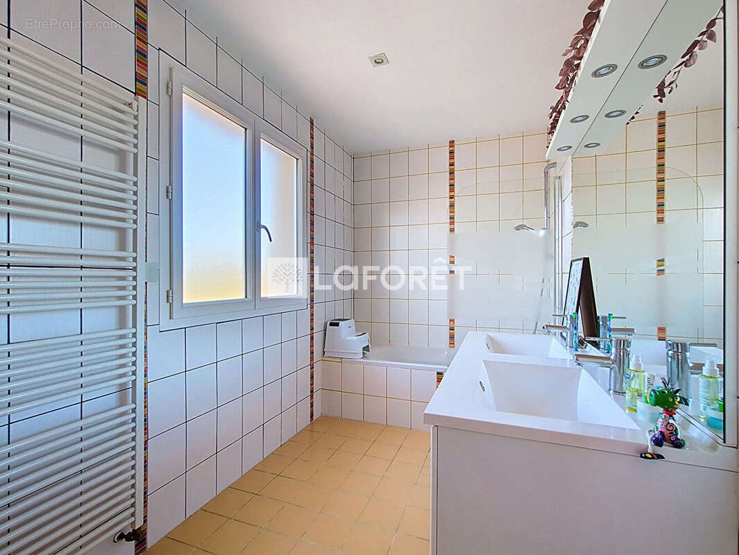 Maison à VILLEMUR-SUR-TARN