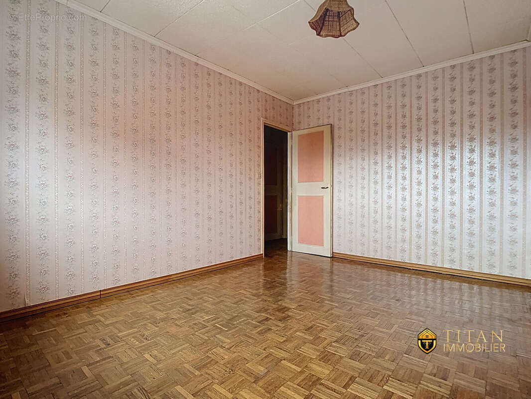 Maison 3 chambres, garage, jardin à Coudekerque-Branche - Titan Immobilier  - Maison à COUDEKERQUE-BRANCHE