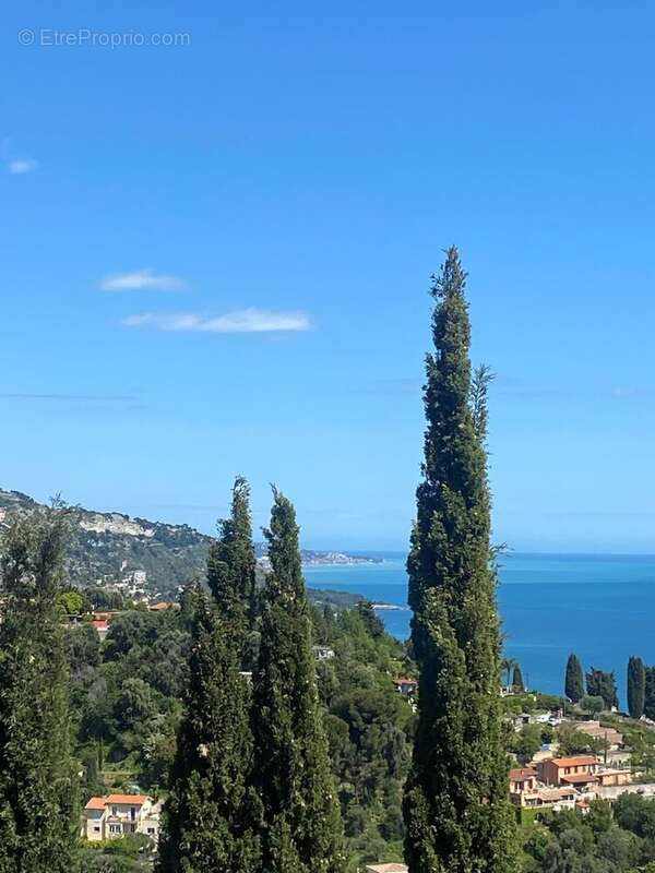 Appartement à MENTON