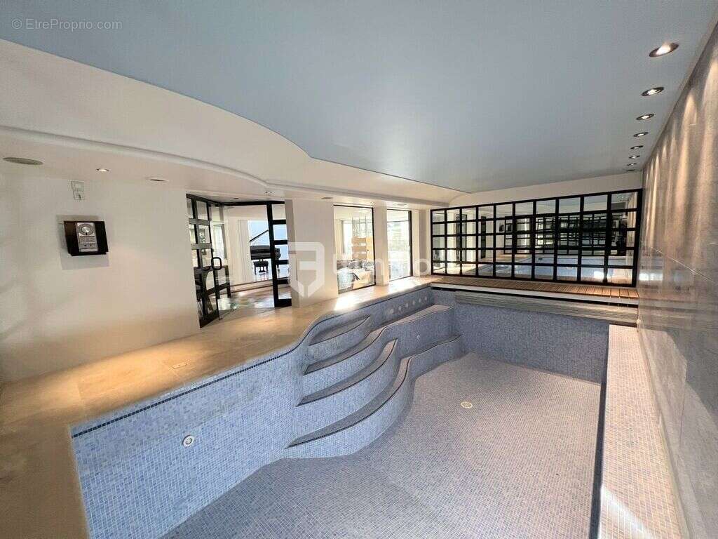 Maison à LAMORLAYE