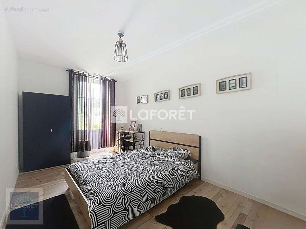 Maison de plain-pied avec studio indépendant et jardin - photo 7