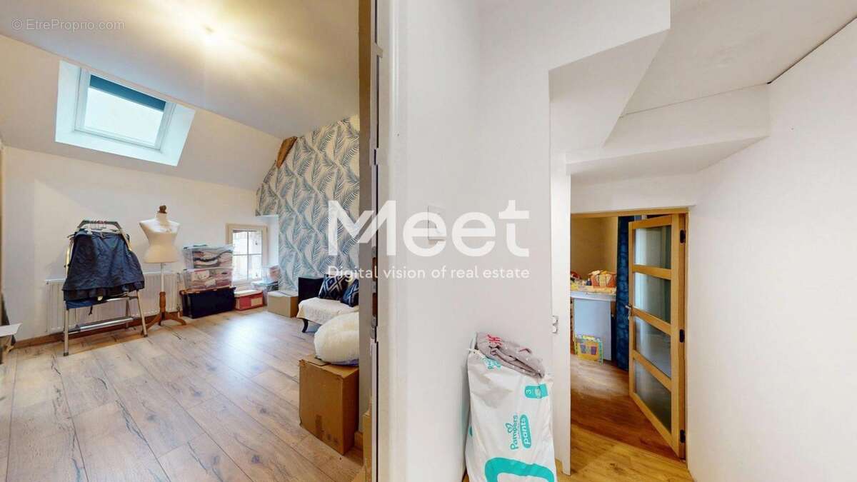 Maison à SAINT-MARTIN-SUR-ARMANCON