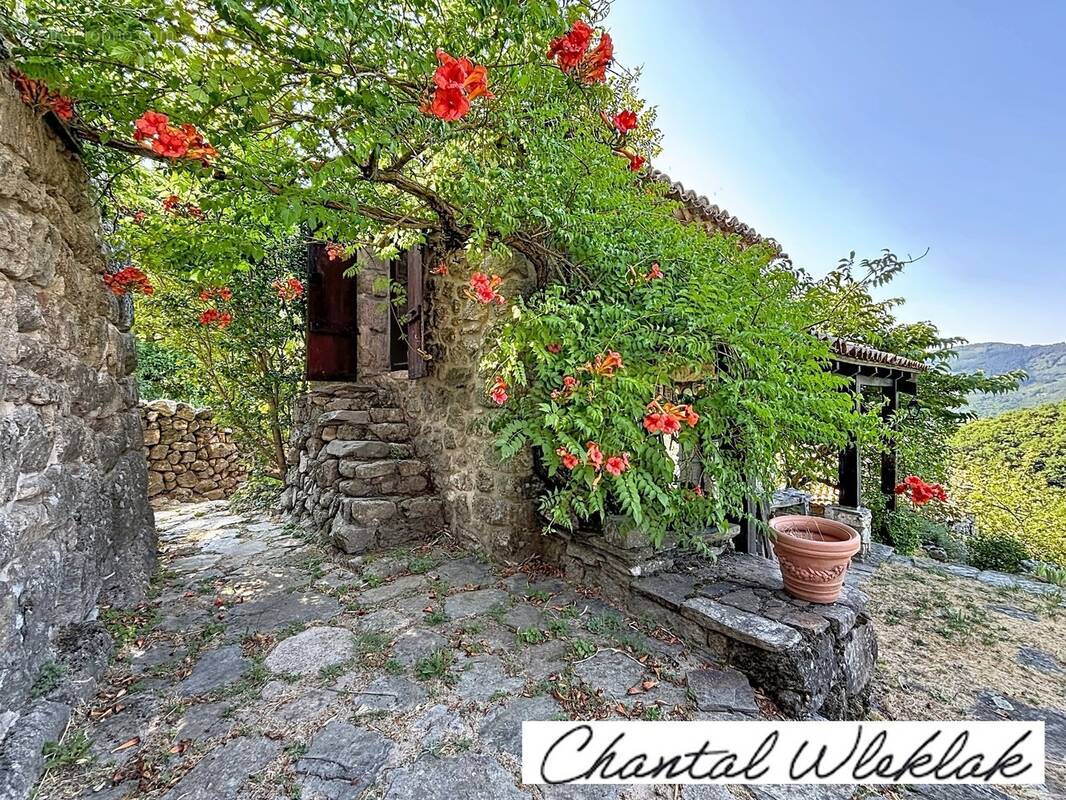 Maison à LABOULE