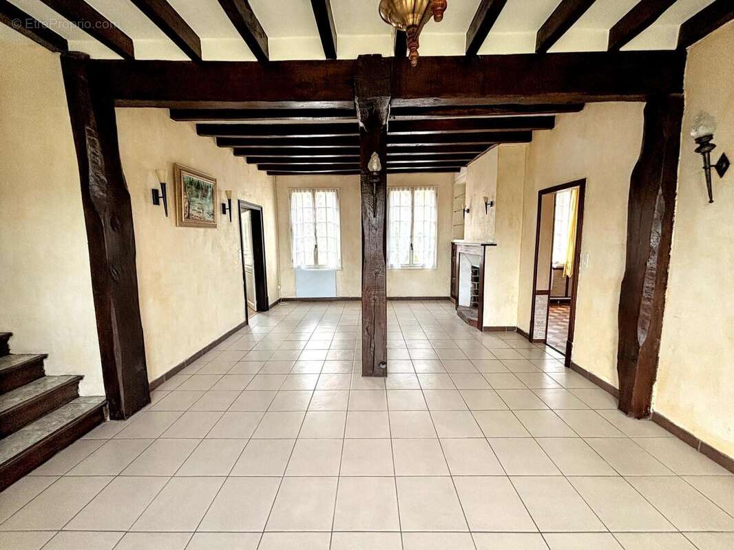 Photo 2 - Maison à CHAMBEUGLE