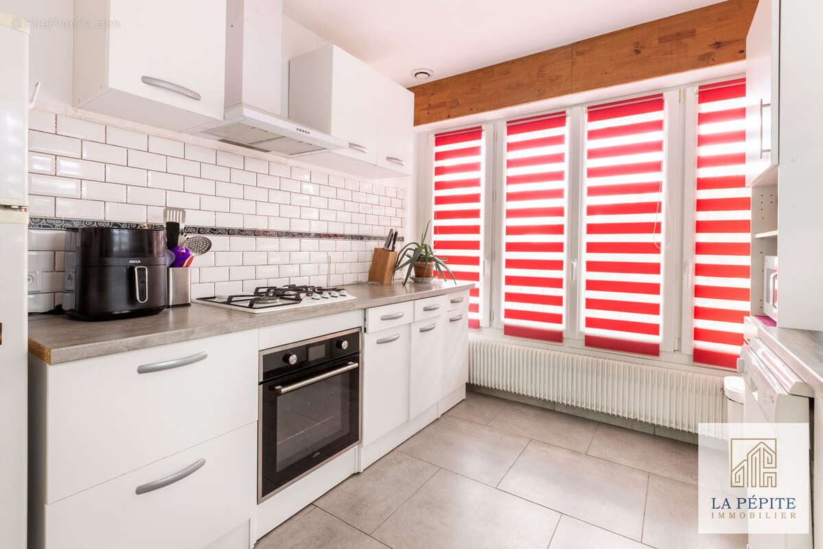 Maison à AULNOYE-AYMERIES