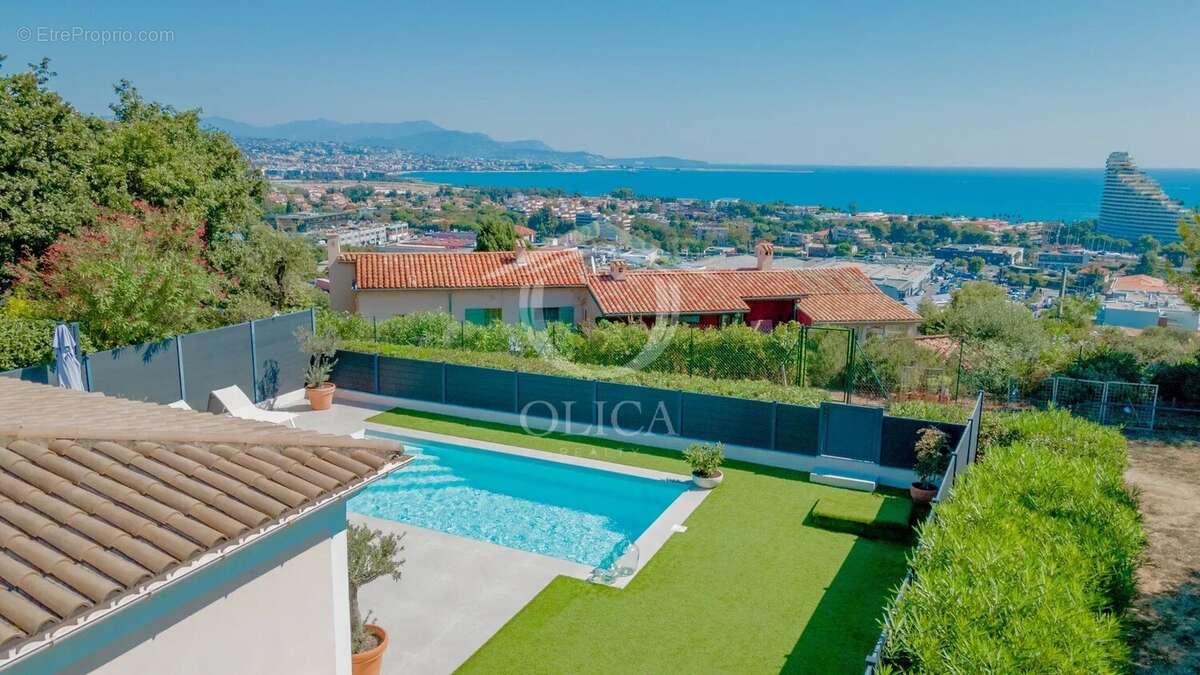 Maison à VILLENEUVE-LOUBET