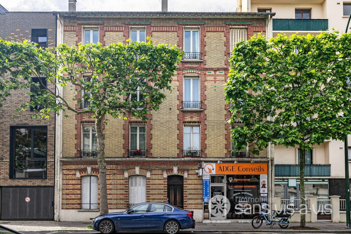 Appartement à LA GARENNE-COLOMBES