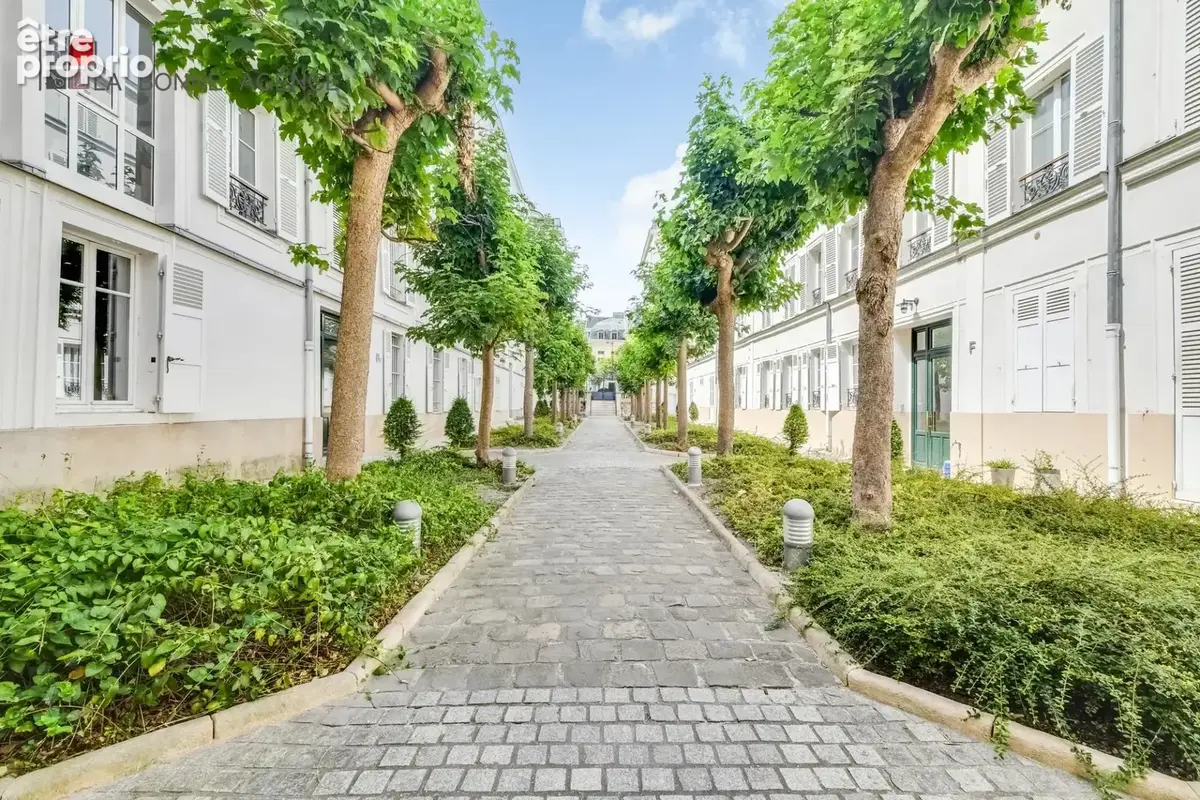 A vendre - champs-elysées - 2p 40m2 - 2eme et dernier etage - prix 500.000€ - photo 3