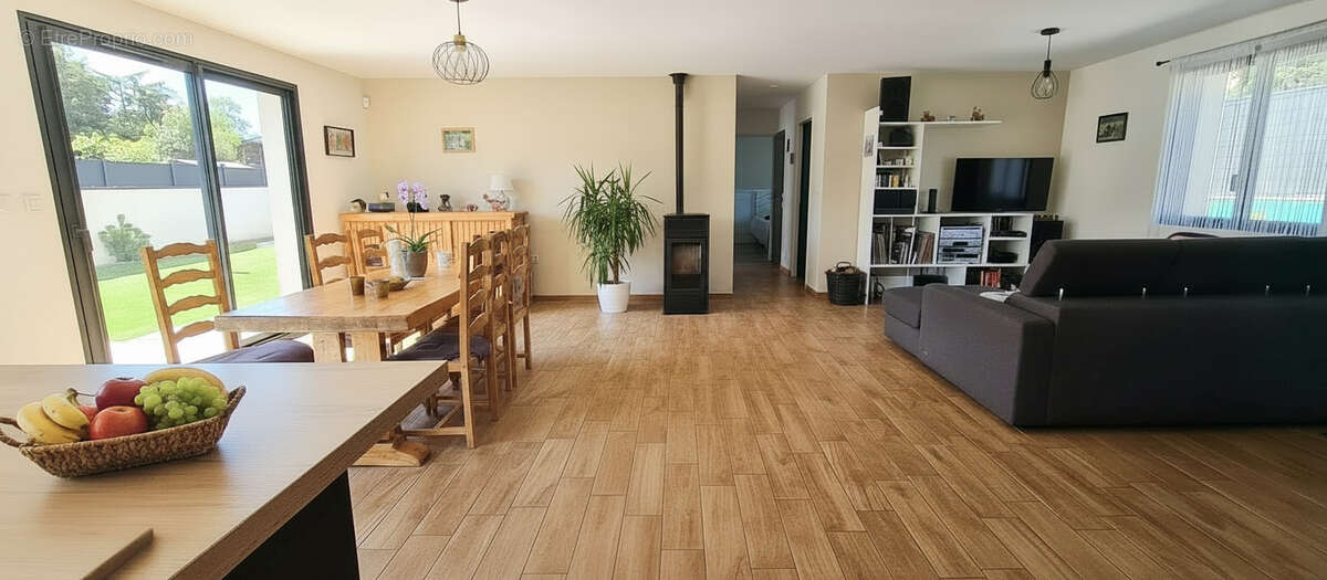 Maison à MONTALIEU-VERCIEU