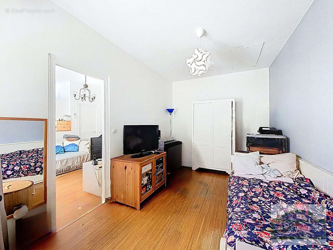 Maison à SAINT-MAUR-DES-FOSSES