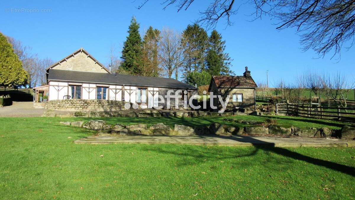 Maison à SAINT-SEVER-CALVADOS