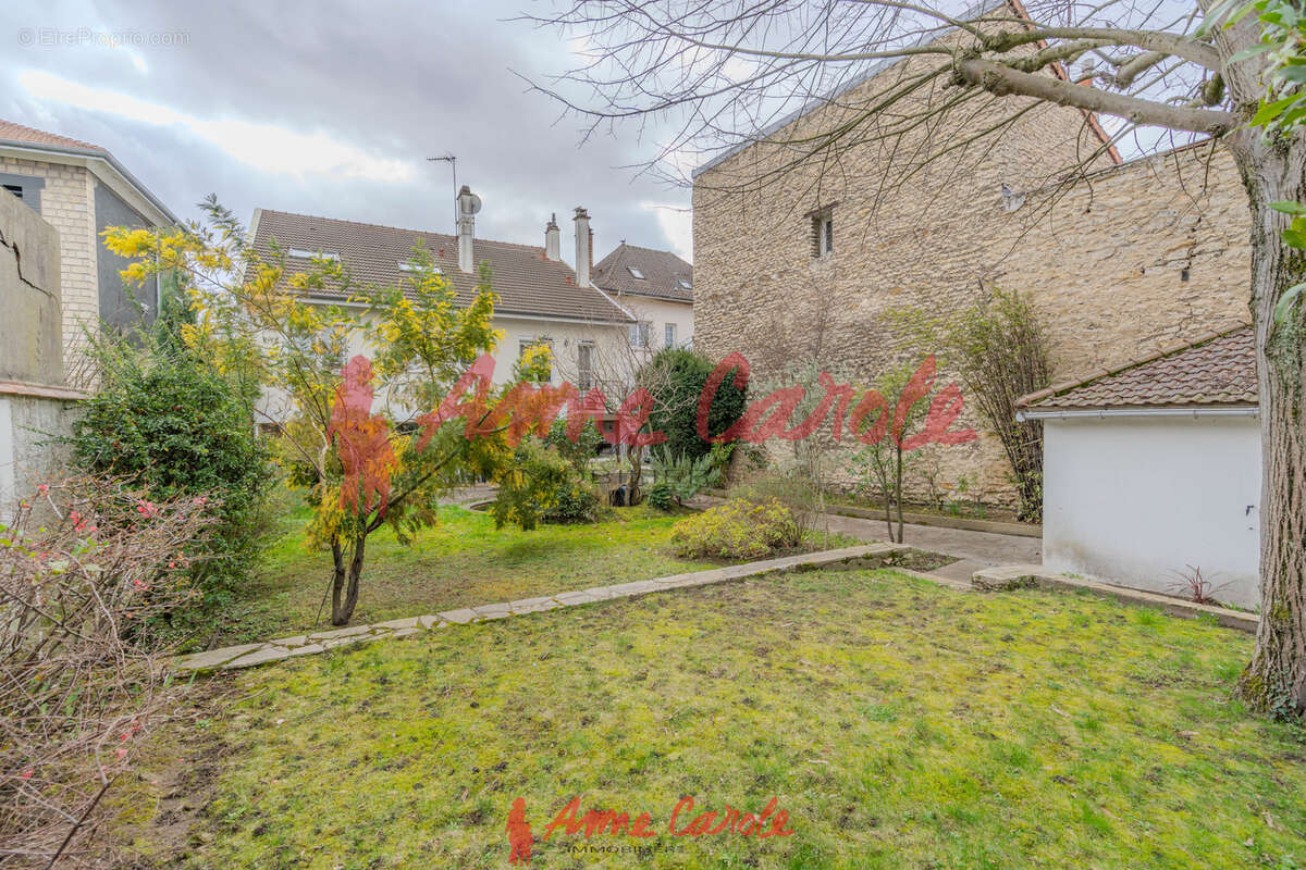 Maison à JOINVILLE-LE-PONT