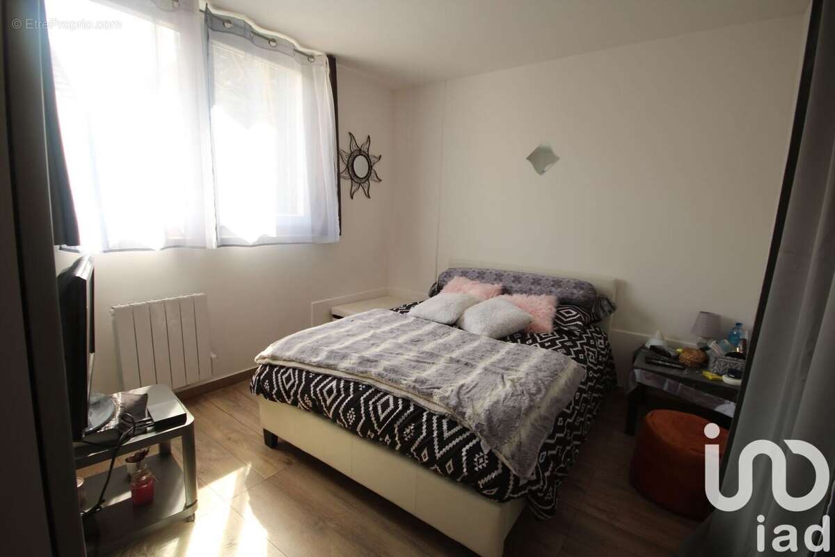 Photo 8 - Appartement à VILLENEUVE-LE-ROI