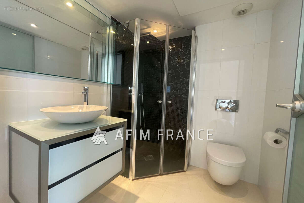 Appartement à EZE