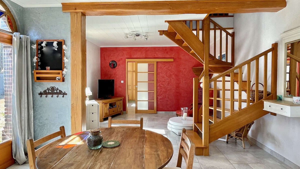 Maison 6 pièces et dépendance - photo 7