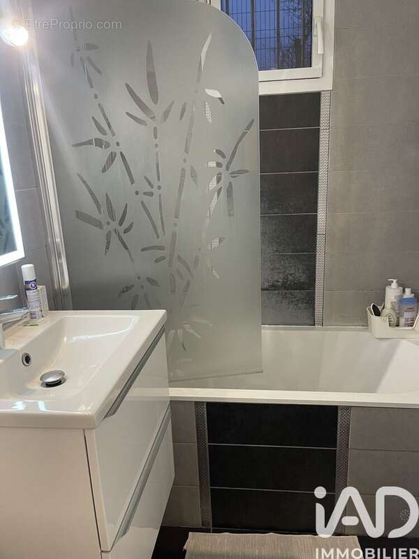 Photo 9 - Appartement à CHOISY-LE-ROI