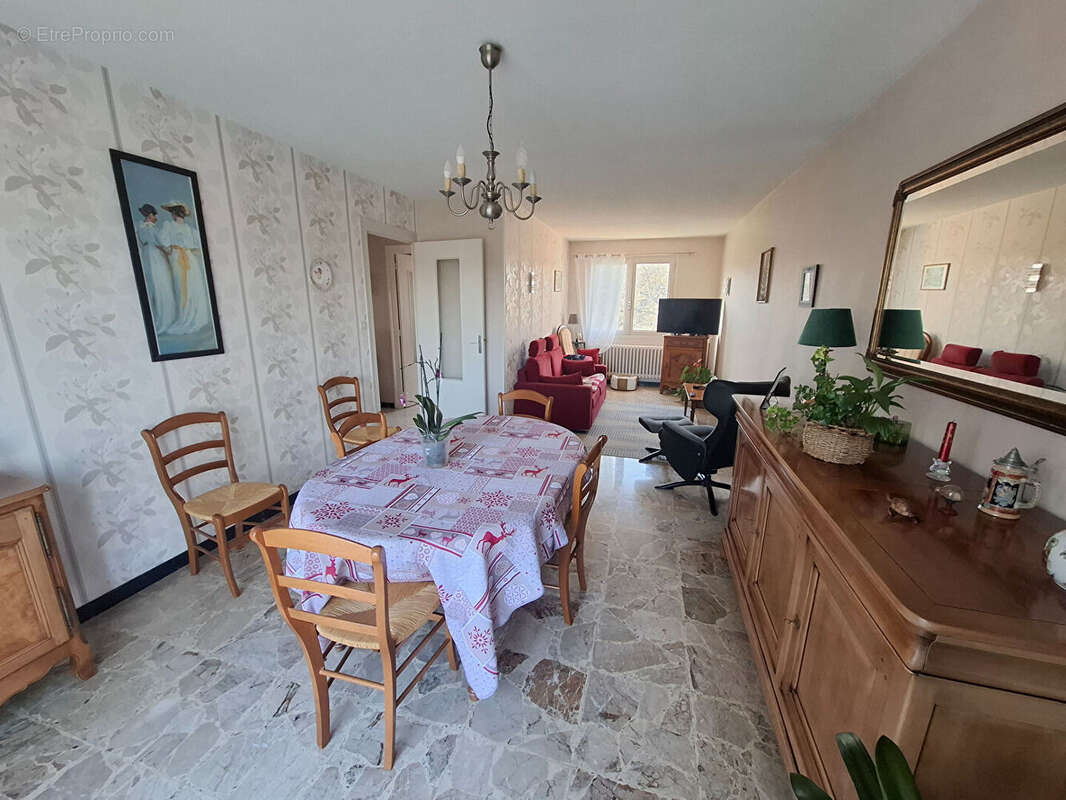 Maison à VIRIAT