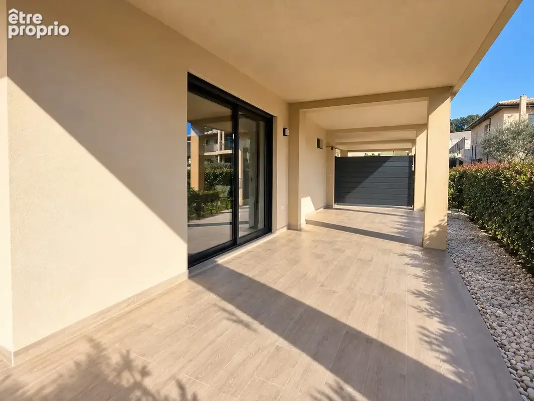 Appartement T3 avec terrasse et piscine à Bonifacio - photo 5