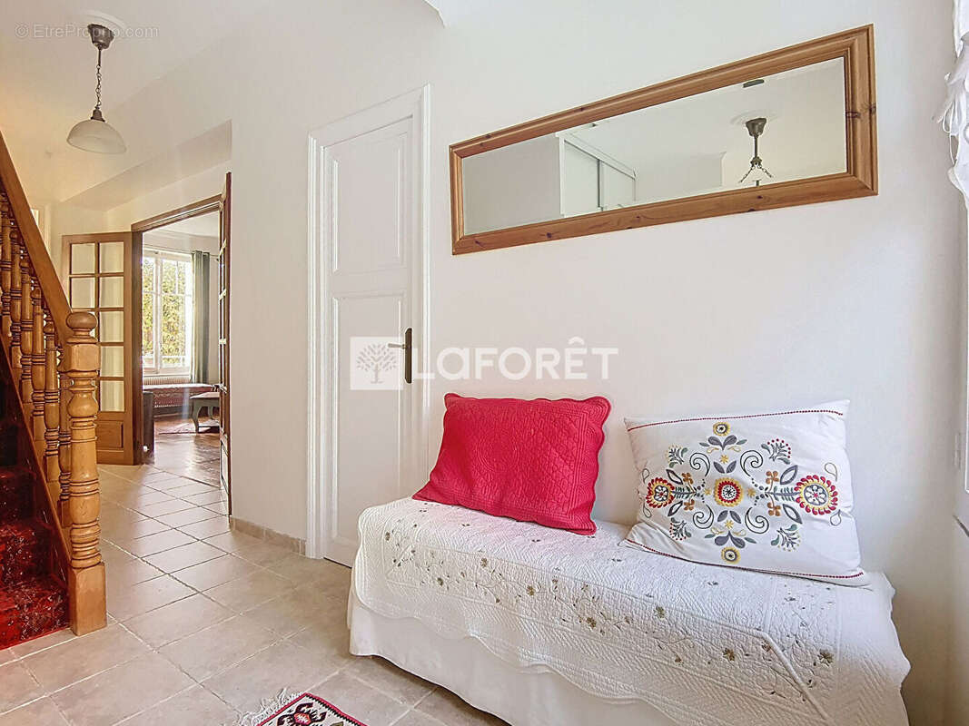 Maison à FLEURIEU-SUR-SAONE