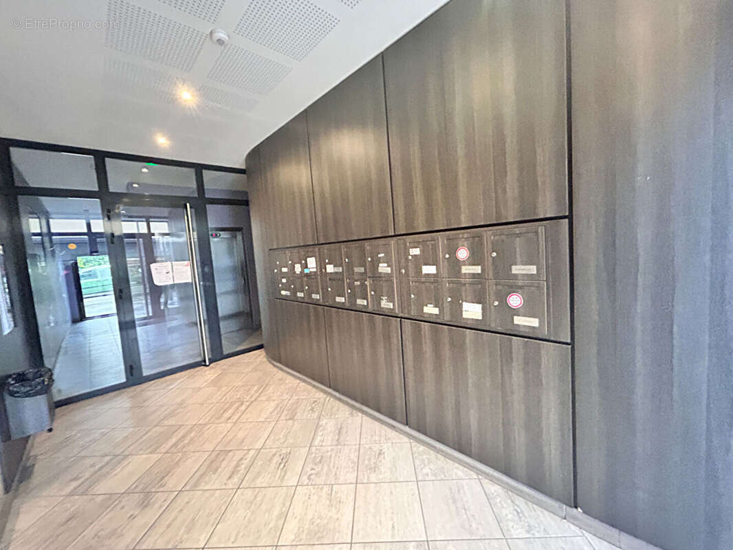 Appartement Saint Fons 2 pièce(s) 52 m2 - photo 7