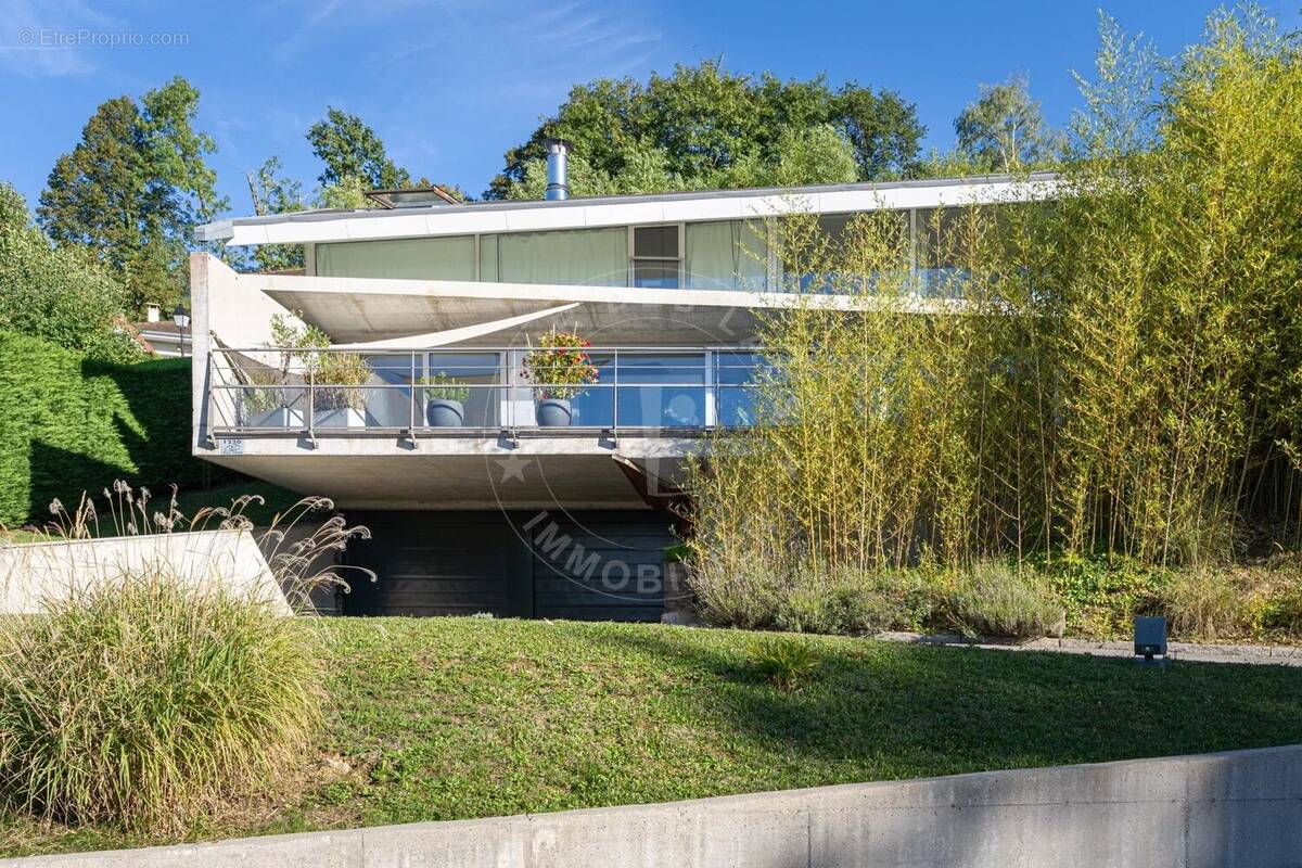 Maison à SAINT-JULIEN-EN-GENEVOIS