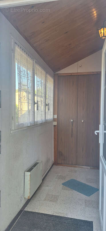 Maison 105m2 ,terrain 469m2 environ,en plein centre d'un village du district  de sens,3 chambres,garage,cave,a - photo 5