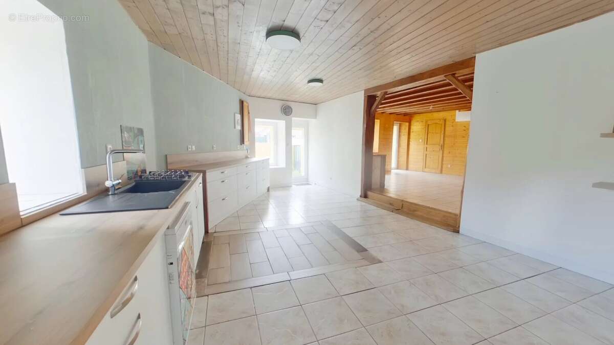 Maison de plain pied de 118m² - photo 4