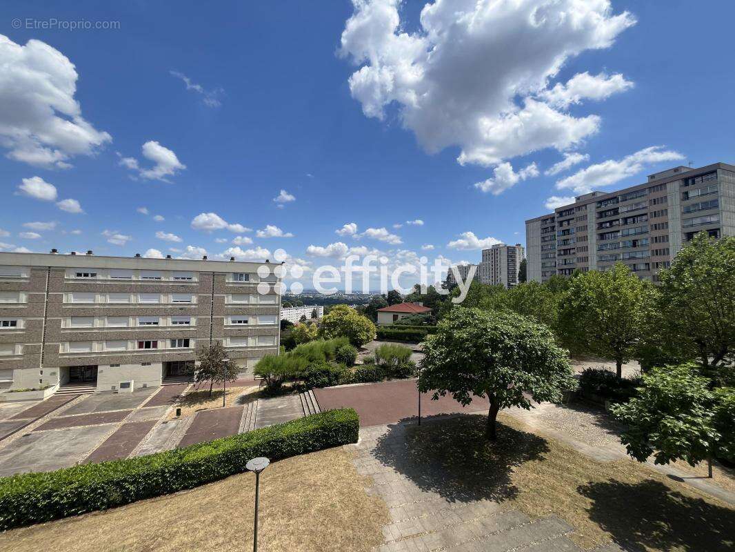 Appartement à CALUIRE-ET-CUIRE