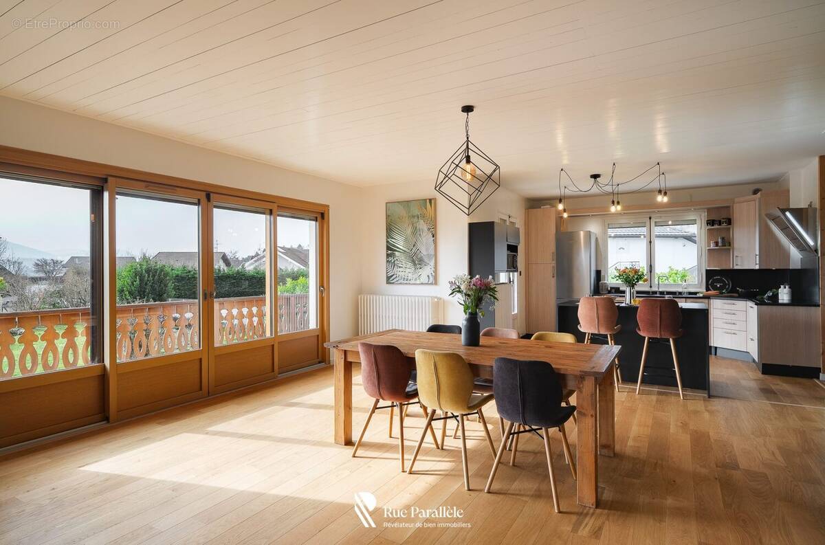 Maison à POISY