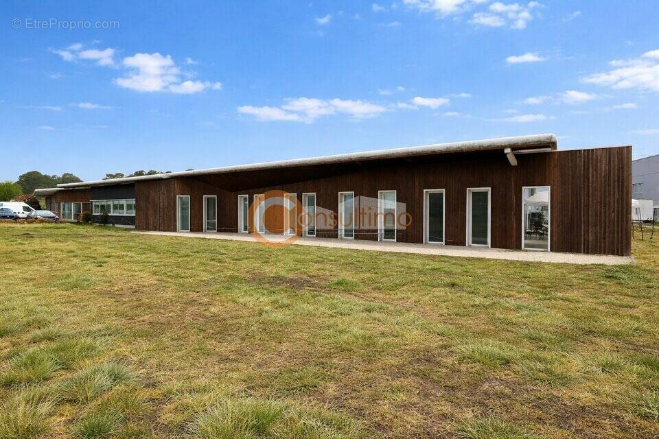 Commerce à MARTILLAC