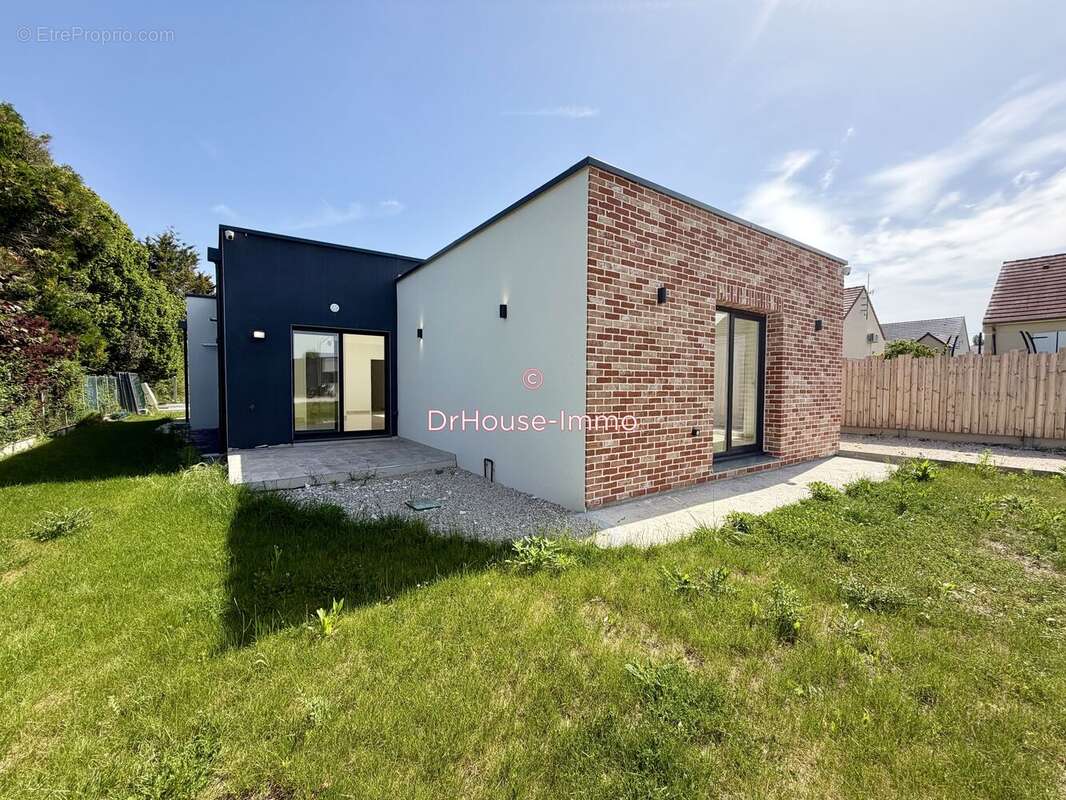 Maison à CORQUILLEROY