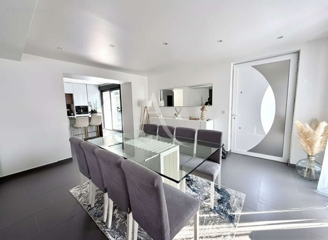 Maison Villeneuve Saint Denis 6 pièces 179 m2 - photo 8