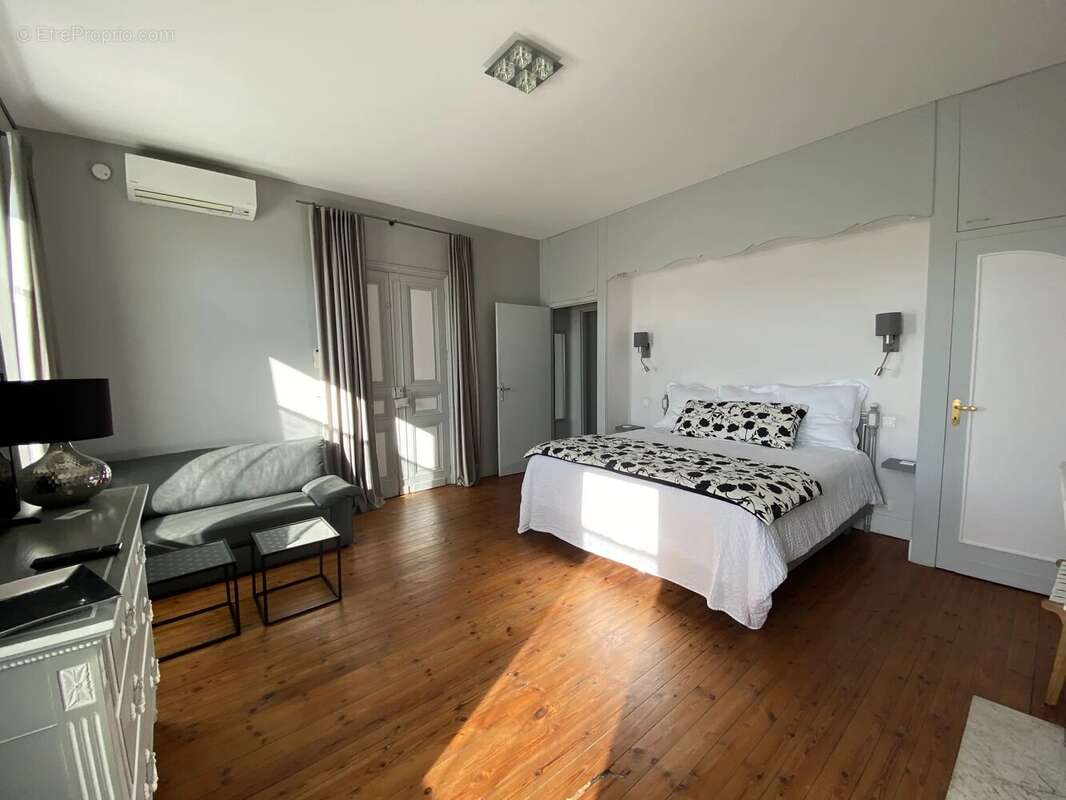 Maison à LEZIGNAN-CORBIERES