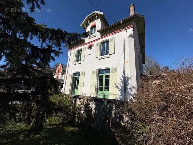 Maison à MONESTIER-DE-CLERMONT