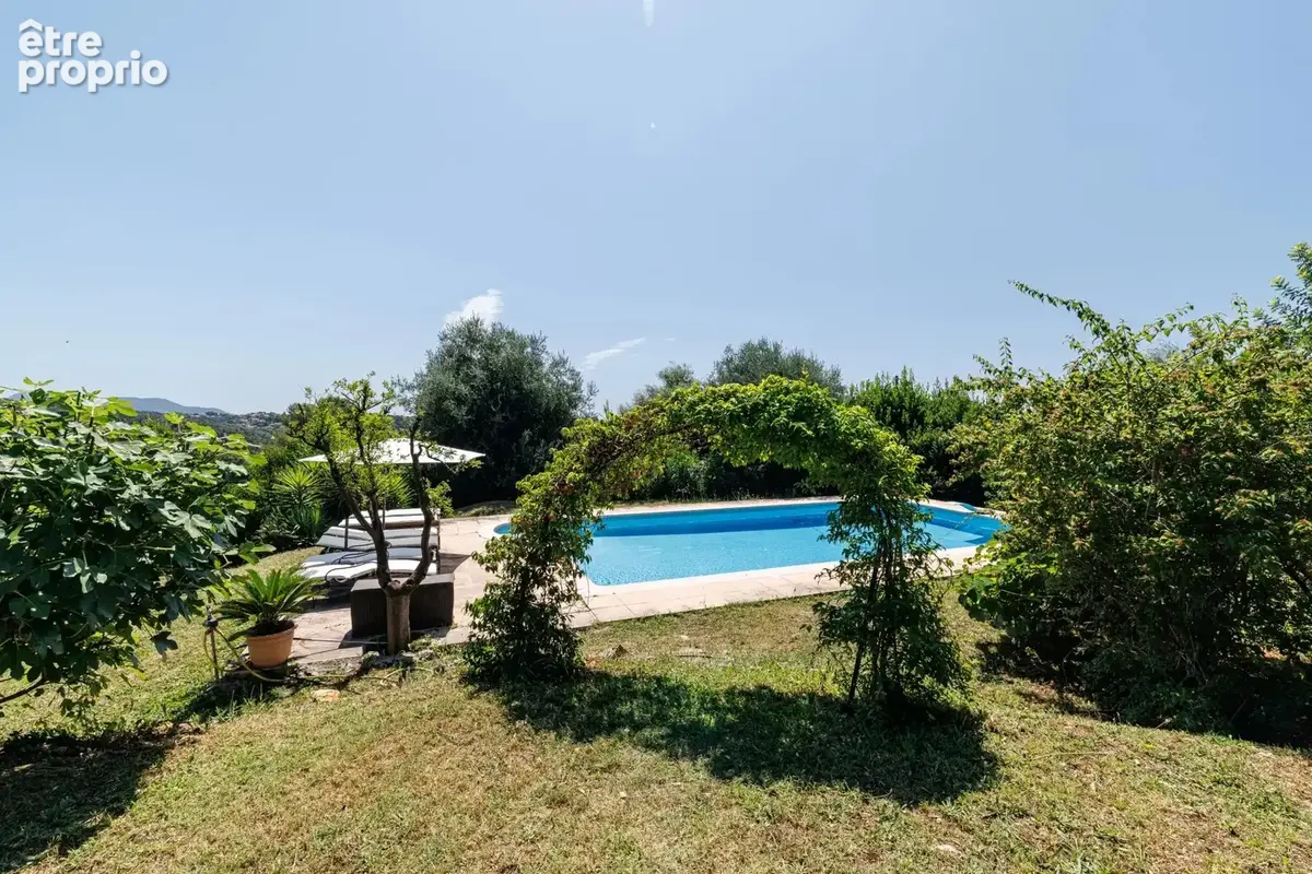 Vente Vence Maison Individuelle 213m2 - Terrain - Piscine - Vue Mer et Montagnes - photo 45