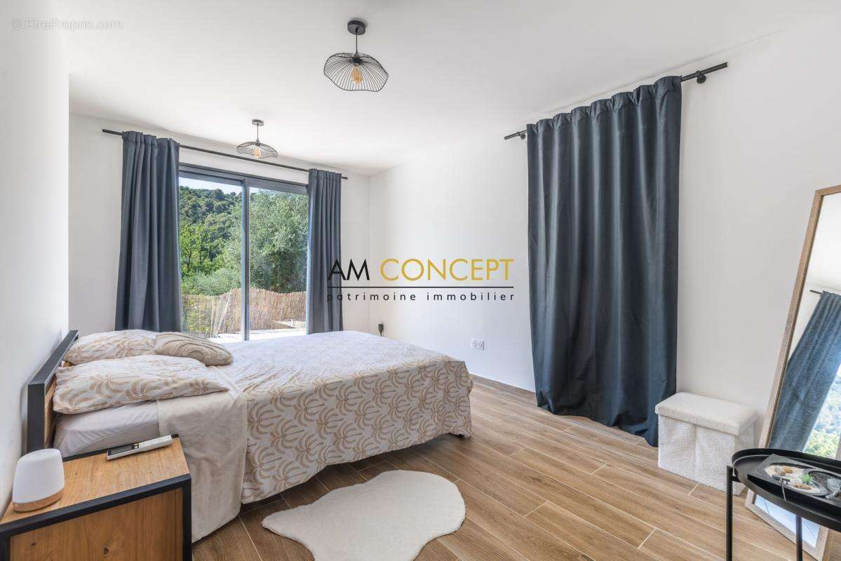 Maison à CONTES