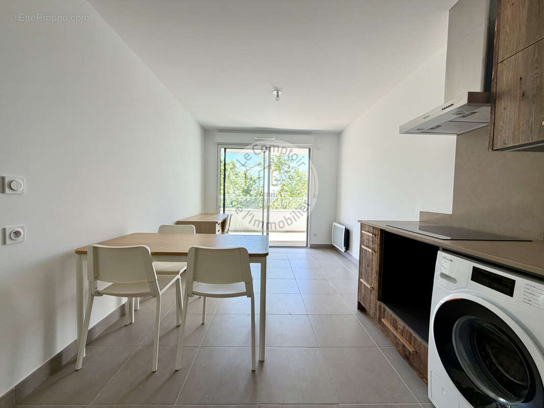 Appartement à MARSEILLE-9E