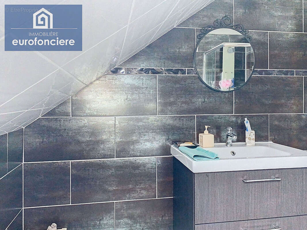 Maison à SAINT-PHAL