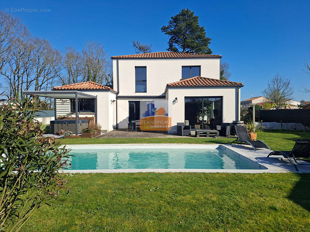 Maison à SAINT-JEAN-DE-BOISEAU