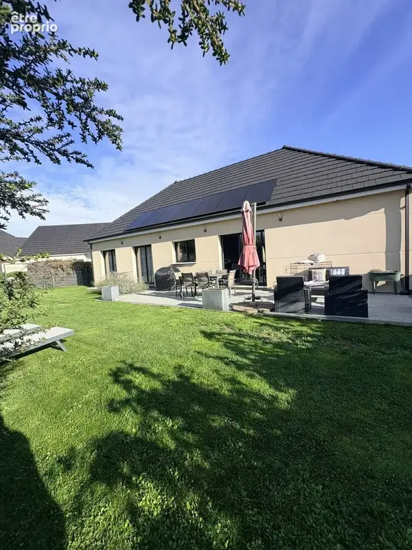 Maison 4 pièces 122 m² à vendre à Yvetot (76190) - photo 1