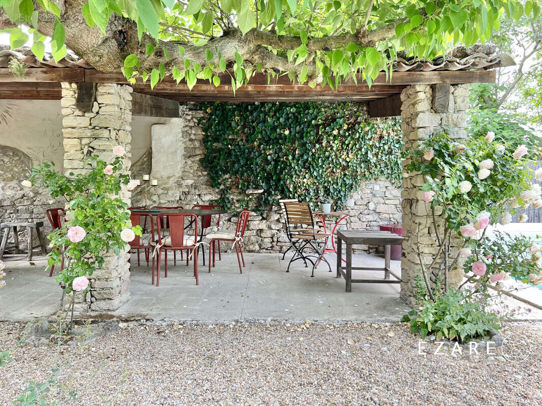 Maison à GORDES