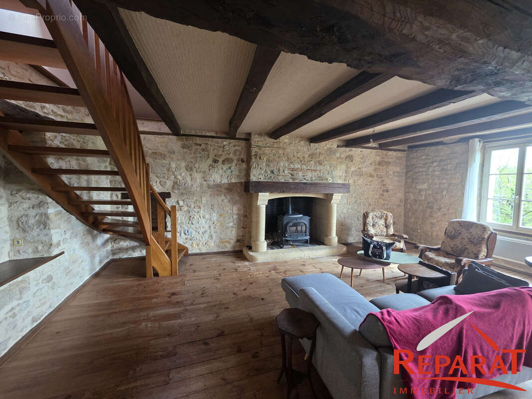 Maison à AYEN
