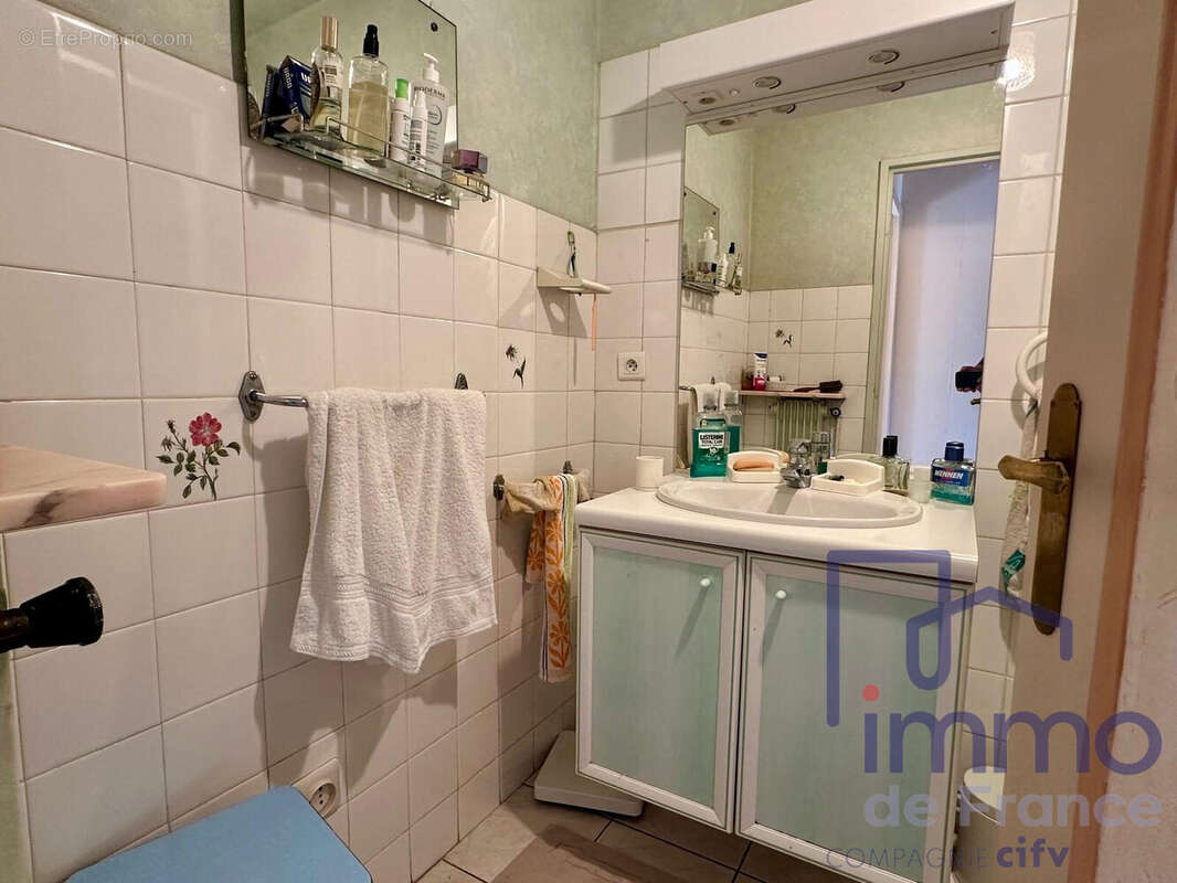 Appartement à SAINT-ETIENNE