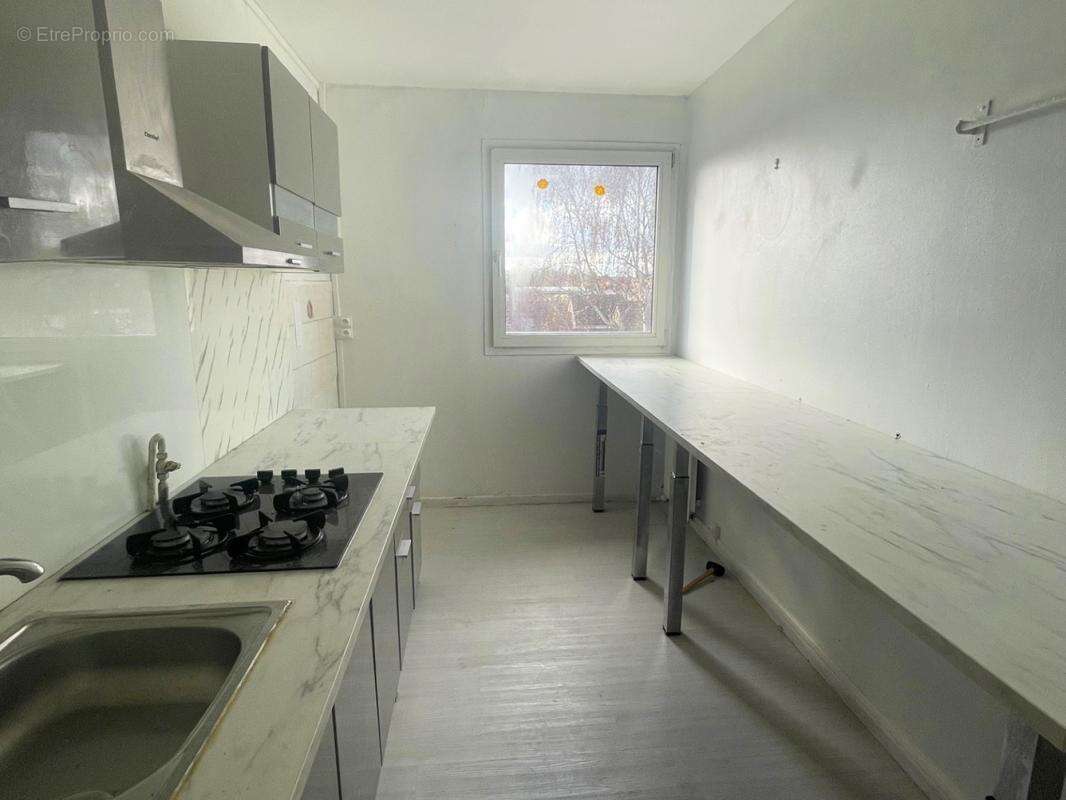 Appartement à ELANCOURT