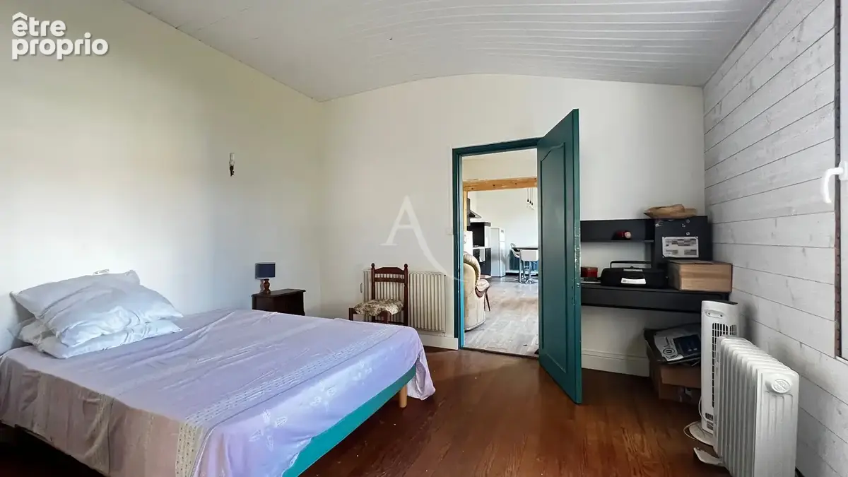 Centre-ville, maison 4 pièces dépendances sur terrain de 815m² constructible - photo 6
