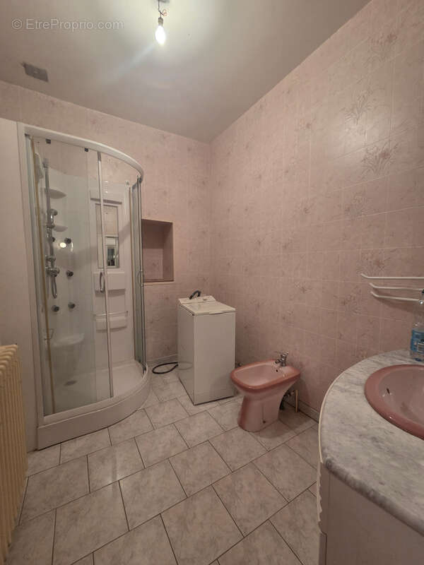 Maison de village en pierre avec fort potentiel - photo 12