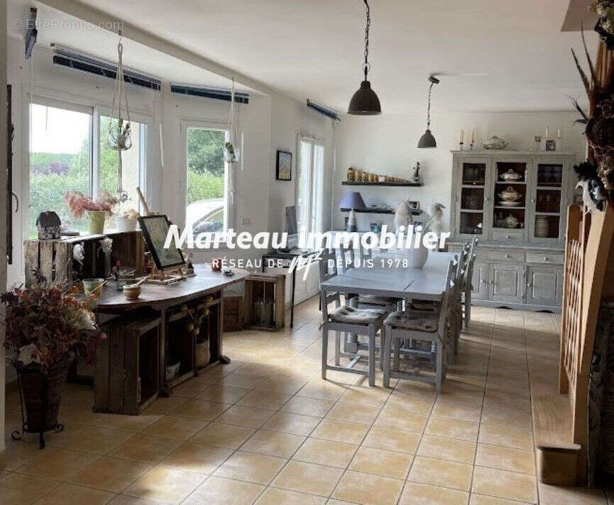 Maison à SOUVIGNE-SUR-MEME