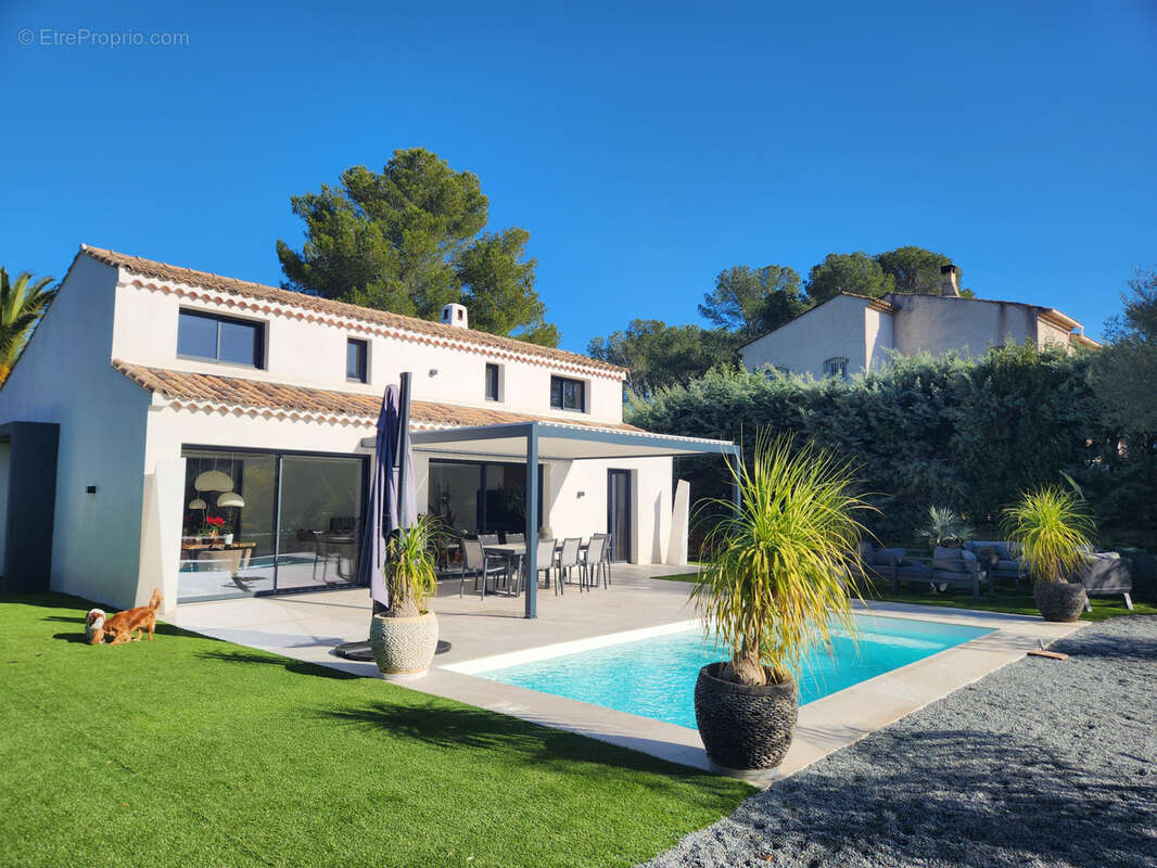 Maison à FREJUS
